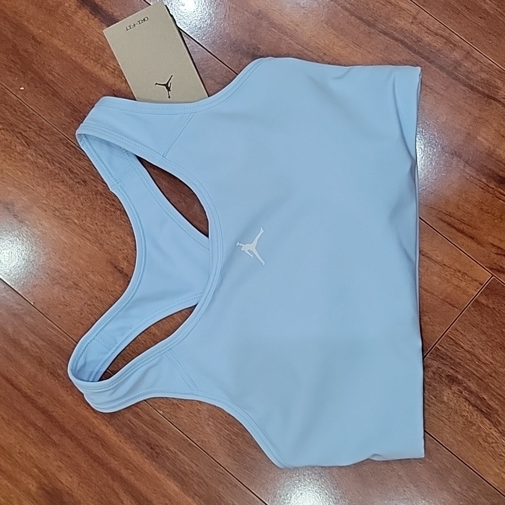 NWT size S Jordan sports bra